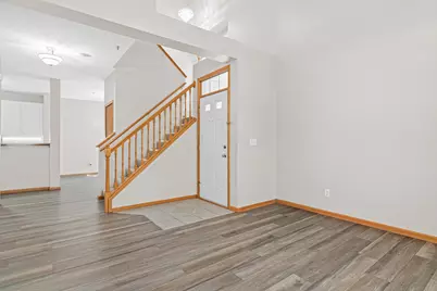 17980 Cobblestone Way, Eden Prairie, MN 55347 - Photo 6