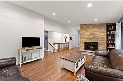 12680 N Shannon Drive, Shakopee, MN 55379 - Photo 8