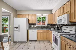 506 Laredo Ln, Chanhassen, MN 55317 - Photo 20