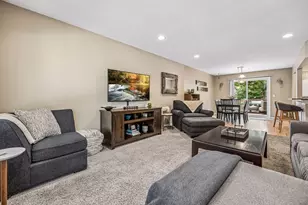 506 Laredo Ln, Chanhassen, MN 55317 - Photo 10