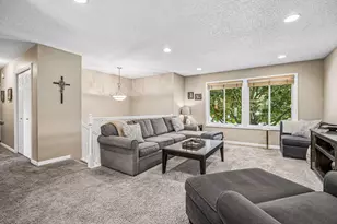 506 Laredo Ln, Chanhassen, MN 55317 - Photo 6