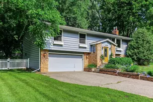 6108 Whited Ave, Minnetonka, MN 55345 - Photo 4