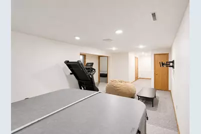 950 E Belvista Drive, North Mankato, MN 56003 - Photo 34