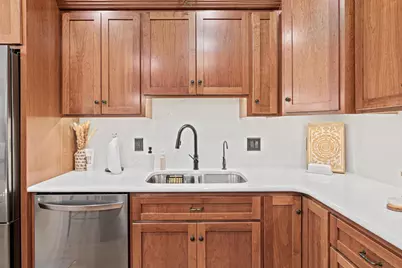 2710 Red Splendor Circle E, Maplewood, MN 55119 - Photo 10