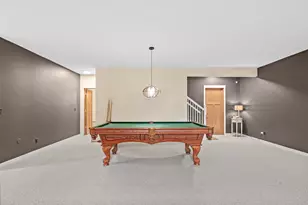 2710 Red Splendor Cir E, Maplewood, MN 55119 - Photo 32