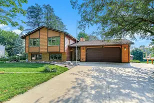 435 Allan Ave, Owatonna, MN 55060 - Photo 2