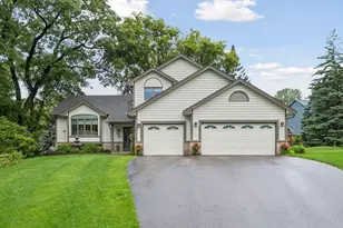 13480 Georgia Ct, Apple Valley, MN 55124 - Photo 1