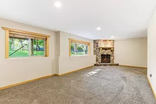 9918 Kiwi Ave N, Brooklyn Park, MN 55443 - Photo 34