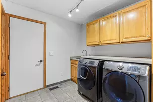 9918 Kiwi Ave N, Brooklyn Park, MN 55443 - Photo 18