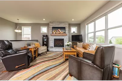 1696 73rd Street W, Inver Grove Heights, MN 55077 - Photo 2