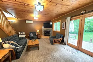 32625 Riverside Dr, Pine City, MN 55063 - Photo 4