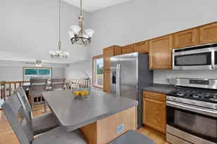 306 Pine St, Cannon Falls, MN 55009 - Photo 4