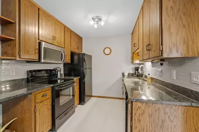 8545 Maplebrook Parkway N, Brooklyn Park, MN 55445 - Photo 4