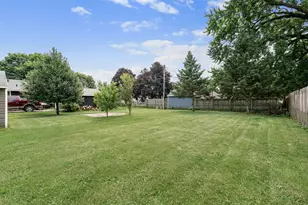 1810 1st Ave SE, Austin, MN 55912 - Photo 12