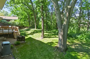 61 Flandrau Pl, Saint Paul, MN 55106 - Photo 26