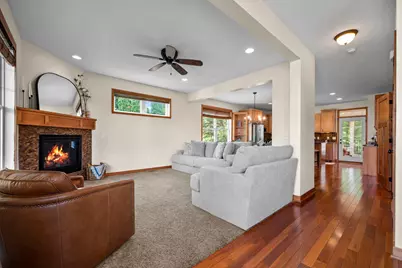 15692 Enfield Avenue N, Hugo, MN 55038 - Photo 18