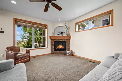 15692 Enfield Avenue N, Hugo, MN 55038 - Photo 26