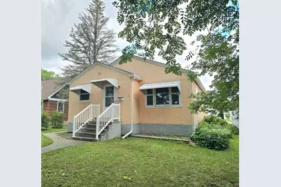 416 10th Street, International Falls, MN 56649 - Photo 1