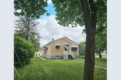 416 10th Street, International Falls, MN 56649 - Photo 2