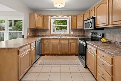 210 29th Avenue N, Fargo, ND 58102 - Photo 14