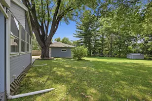 821 Sterling St N, Maplewood, MN 55119 - Photo 22