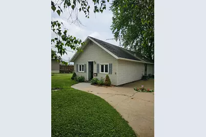 606 3rd Street SW, Stewartville, MN 55976 - Photo 1
