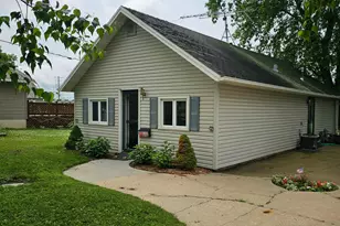 606 3rd St SW, Stewartville, MN 55976 - Photo 1