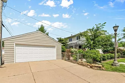 1561 Chamber Street, Saint Paul, MN 55106 - Photo 46