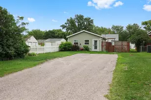 204 37th Ave N, Saint Cloud, MN 56303 - Photo 1