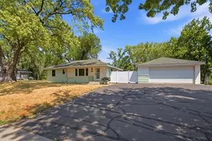 8031 Hadley Ave S, Cottage Grove, MN 55016 - Photo 2