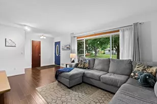 7358 Symphony St NE, Fridley, MN 55432 - Photo 10