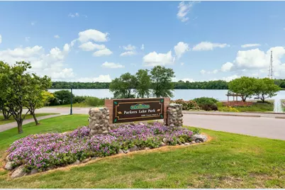 805 Kingsview Lane N, Plymouth, MN 55447 - Photo 26