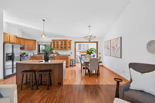 17462 Logan's Dr, Eden Prairie, MN 55346 - Photo 14