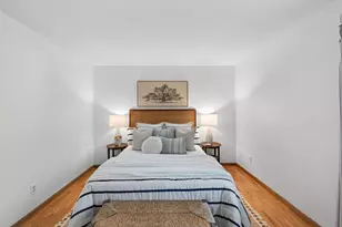 17462 Logan's Dr, Eden Prairie, MN 55346 - Photo 8