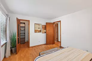17462 Logan's Dr, Eden Prairie, MN 55346 - Photo 10