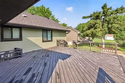17462 Logans Drive, Eden Prairie, MN 55346 - Photo 8