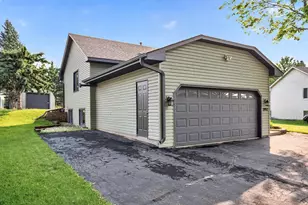 17462 Logan's Dr, Eden Prairie, MN 55346 - Photo 44