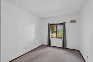 1392 Carling Dr, Saint Paul, MN 55108 - Photo 14