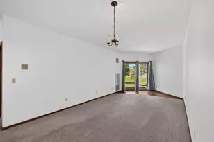 1392 Carling Dr, Saint Paul, MN 55108 - Photo 6