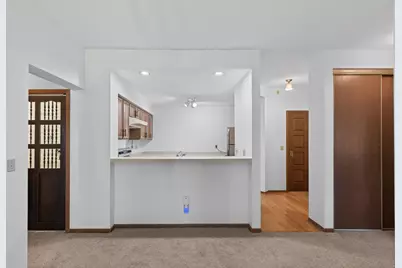 1392 Carling Drive #103, Saint Paul, MN 55108 - Photo 10