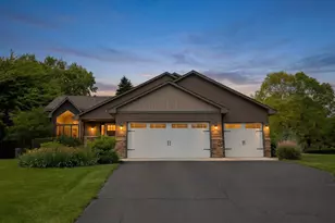 1173 Ruffed Grouse Ct, Lino Lakes, MN 55014 - Photo 2