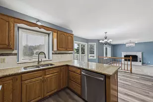 9120 Barrington Terrace, Brooklyn Park, MN 55443 - Photo 8