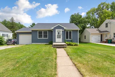 211 Independence Avenue S, Clarks Grove, MN 56016 - Photo 2