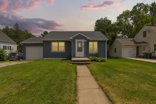 211 Independence Ave S, Clarks Grove, MN 56016 - Photo 24
