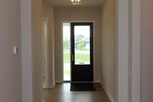 17940 Greenwich Wy, Lakeville, MN 55044 - Photo 2