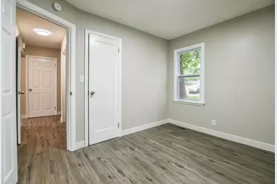 5027 Emerson Avenue N, Minneapolis, MN 55430 - Photo 12