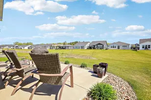 10224 Ironwood Ln, Rogers, MN 55374 - Photo 2
