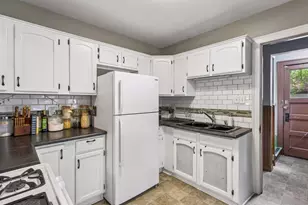 629 Lexington Pkwy N, Saint Paul, MN 55104 - Photo 12