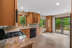 1592 Bellows St, West Saint Paul, MN 55118 - Photo 2