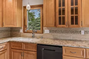 1592 Bellows St, West Saint Paul, MN 55118 - Photo 6